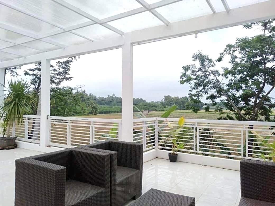 Mangir Homestay Banyuwangi  Luaran gambar